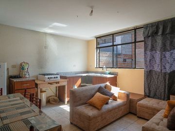 Casa Rentera en Venta, Sector Av. 10 de Agosto y Pichincha