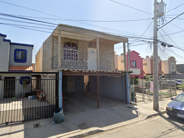 CASA EN CASTIBLANCO, FRACC. VILLA RESIDENCIAL, DEL PRADO, MEXICALI, BAJA CALIFORNIA. ¡CASA EN REMATE! -FQA