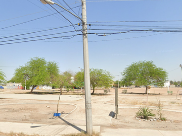 CASA EN CASTIBLANCO, FRACC. VILLA RESIDENCIAL, DEL PRADO, MEXICALI, BAJA CALIFORNIA. ¡CASA EN REMATE! -FQA