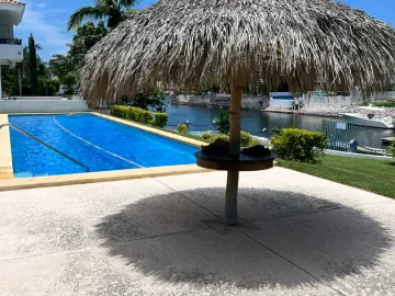 Depa en Venta de 3 recamaras Marina El Cid, Mazatlan. Vive en el Cid