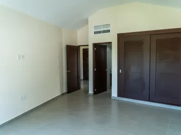 Depa en Venta de 3 recamaras Marina El Cid, Mazatlan. Vive en el Cid