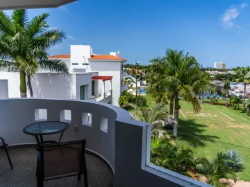 Depa en Venta de 3 recamaras Marina El Cid, Mazatlan. Vive en el Cid