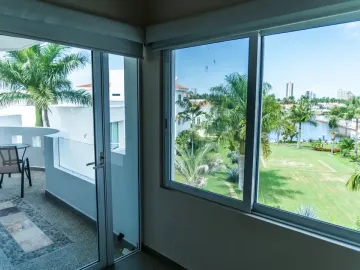 Depa en Venta de 3 recamaras Marina El Cid, Mazatlan. Vive en el Cid