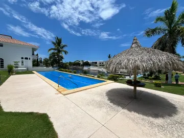 Depa en Venta de 3 recamaras Marina El Cid, Mazatlan. Vive en el Cid