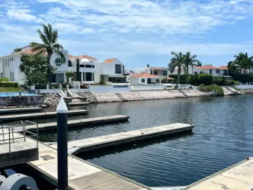 Depa en Venta de 3 recamaras Marina El Cid, Mazatlan. Vive en el Cid