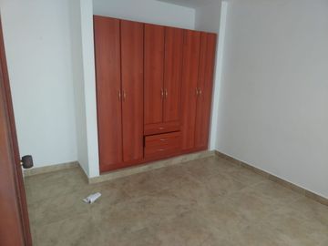 alquiler apartamento primer piso casa externa Ingenio