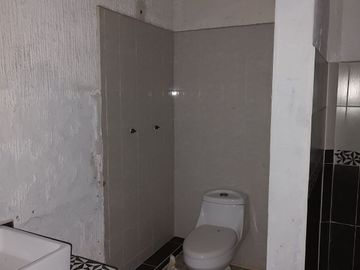 RENTA DE LOCAL COMERCIAL EN PLAZA MIER CIVAC