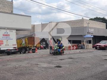 RENTA DE LOCAL COMERCIAL EN PLAZA MIER CIVAC