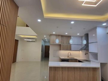 House and Lot for Sale at Greenwoods Executive Village Camia St. Phase 8 A1, Cainta Rizal