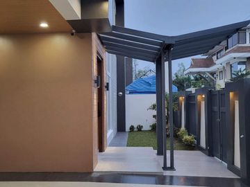 House and Lot for Sale at Greenwoods Executive Village Camia St. Phase 8 A1, Cainta Rizal