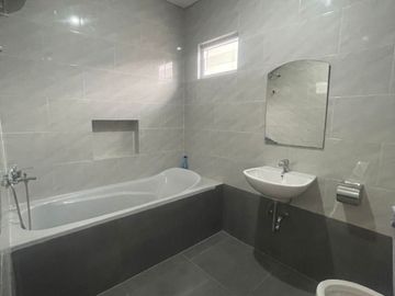 Disewakan rumah cluster taman dago lippo cikarang
