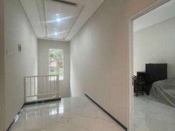 Disewakan rumah cluster taman dago lippo cikarang