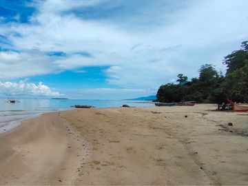 1,955 m2 / .48 Acres Sunrise Beachfront for Retirement Lifestyle