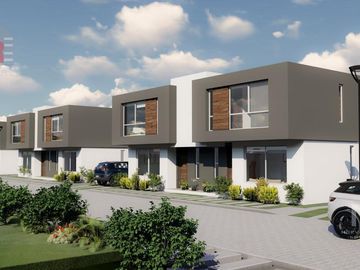 Amplias Casas en Venta de 110 m², 2 Parqueos en La Mitad del Mundo y Crédito Vip