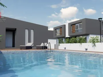 Amplias Casas en Venta de 110 m², 2 Parqueos en La Mitad del Mundo y Crédito Vip