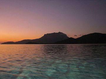 8,073 m2 White Sand Sunset Beach House