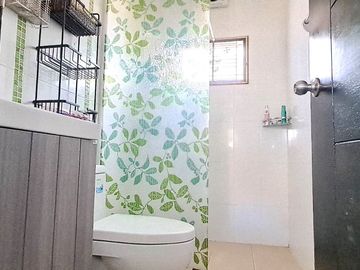 Resort-Style House in the Center of Sattahip City!!! Breathe Fresh Air Every Day!!! For Sale: Detached House, Across from the Entrance to Sai Kaew Bea