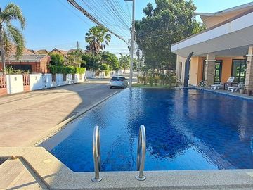 Resort-Style House in the Center of Sattahip City!!! Breathe Fresh Air Every Day!!! For Sale: Detached House, Across from the Entrance to Sai Kaew Bea