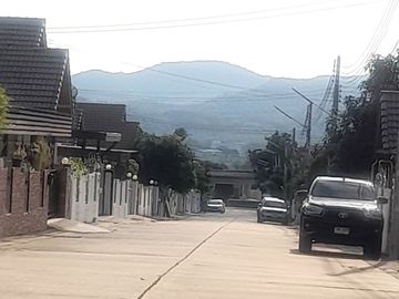 Resort-Style House in the Center of Sattahip City!!! Breathe Fresh Air Every Day!!! For Sale: Detached House, Across from the Entrance to Sai Kaew Bea