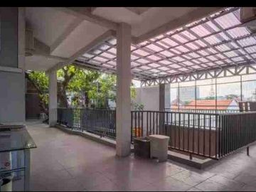 *Dijual rumah hook Trunojoyo surabaya*