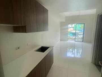 Alphine Villas Blanc at Crosswind Tagaytay Studio Unit Condominium For Sale in Calamba Laguna