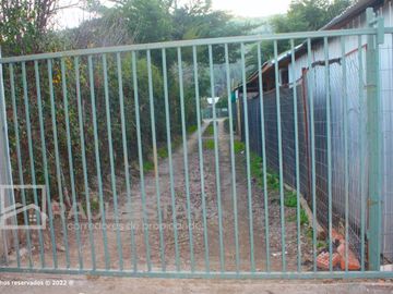 Vendemos Casa por terminar en amplio terreno