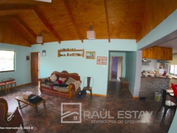 Vendemos Casa por terminar en amplio terreno