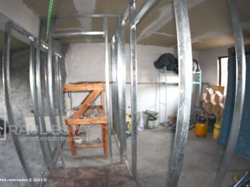 Vendemos Casa por terminar en amplio terreno
