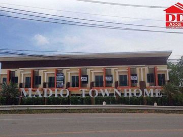 ขายทาวน์โฮม 2 ชั้น โครงการ มาดิโอ ท่าเรือแกลง ระยอง (MADIO TOWNHOME )ใกล้ชายหาดบ้านเพ เพียง 1นาที รหัส T8073