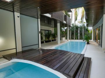 Condominio de dos pisos, frente a la alberca, comunidad con acceso al mar, venta, Sirenis, Tulum.