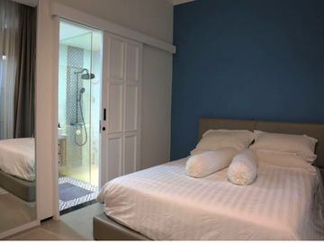 Rumah 2 lantai Terawat Di Menteng Bintaro Jaya 13965-GB 0811189----