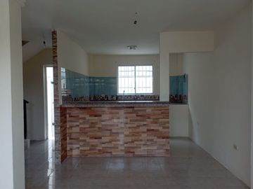 Venta de Casa Urbanización Villa Bonita, 3 dormitorios, sector Mi Lote