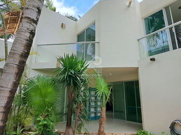 Casa en Venta en Cancún Residencial Alamos I