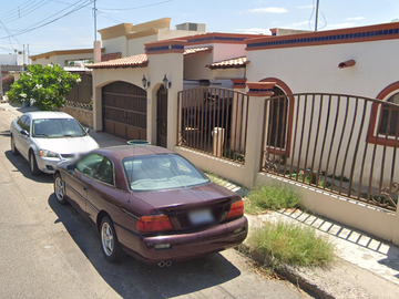 PRECIOSA Y AMPLIA CASA EN HERMOSILLO SONORA.