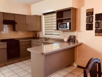PRECIOSA Y AMPLIA CASA EN HERMOSILLO SONORA.