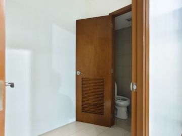94 sqm 3BR UNIT in Pasay City - PET FRIENDLY