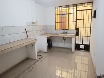 VENTA DE CASA DE DOS PISO EN  CARABAYLLO