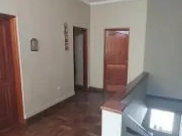 HERMOSA CASA EN LINCE , MUY CENTRICA