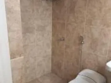 HERMOSA CASA EN LINCE , MUY CENTRICA