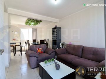 SE VENDE CASA EN GRAN HACIENDA CELAYA GTO.  SOBRE AVENIDA 1 RECAMARA PLANTA BAJA Y DOS PLANTA ALTA cerca del colegio Rosenblueth Campus Universitario
