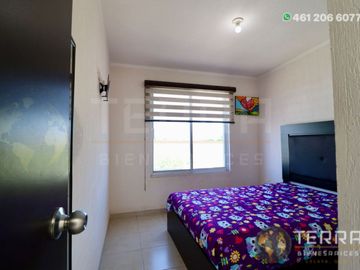 SE VENDE CASA EN GRAN HACIENDA CELAYA GTO.  SOBRE AVENIDA 1 RECAMARA PLANTA BAJA Y DOS PLANTA ALTA cerca del colegio Rosenblueth Campus Universitario