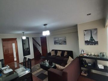🔥EXCELENTE OPORTUNIDAD🔥 VENTA DE HERMOSO DUPLEX EN LA MOLINA
