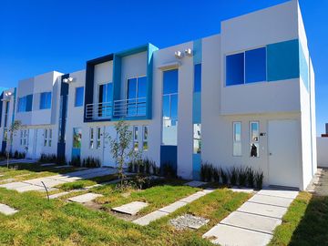 Venta de Casa con Alberca a 45 min de la CDMX.