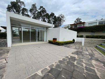 CASA DE VENTA, CUMBAYA CONJUNTO PRIVADO