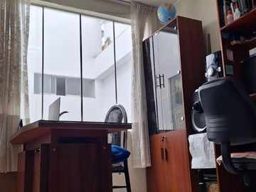 Se Vende Departamento / Amplio Flat En La Molina Javier Prado Urb Santa Patricia
