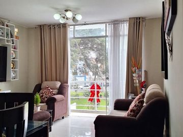 Se Vende Departamento / Amplio Flat En La Molina Javier Prado Urb Santa Patricia