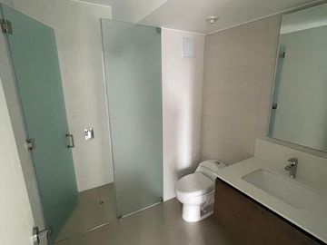 San Isidro: Descubre Tu Nuevo Hogar en The Palms con Vista Diagonal Al Golf