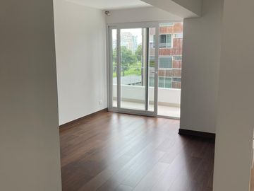 San Isidro: Descubre Tu Nuevo Hogar en The Palms con Vista Diagonal Al Golf