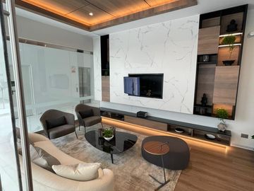 San Isidro: Descubre Tu Nuevo Hogar en The Palms con Vista Diagonal Al Golf