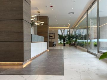 San Isidro: Descubre Tu Nuevo Hogar en The Palms con Vista Diagonal Al Golf